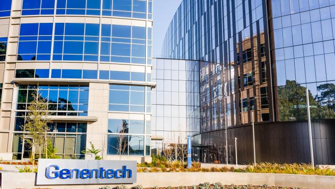 Genentech Buildng和标志