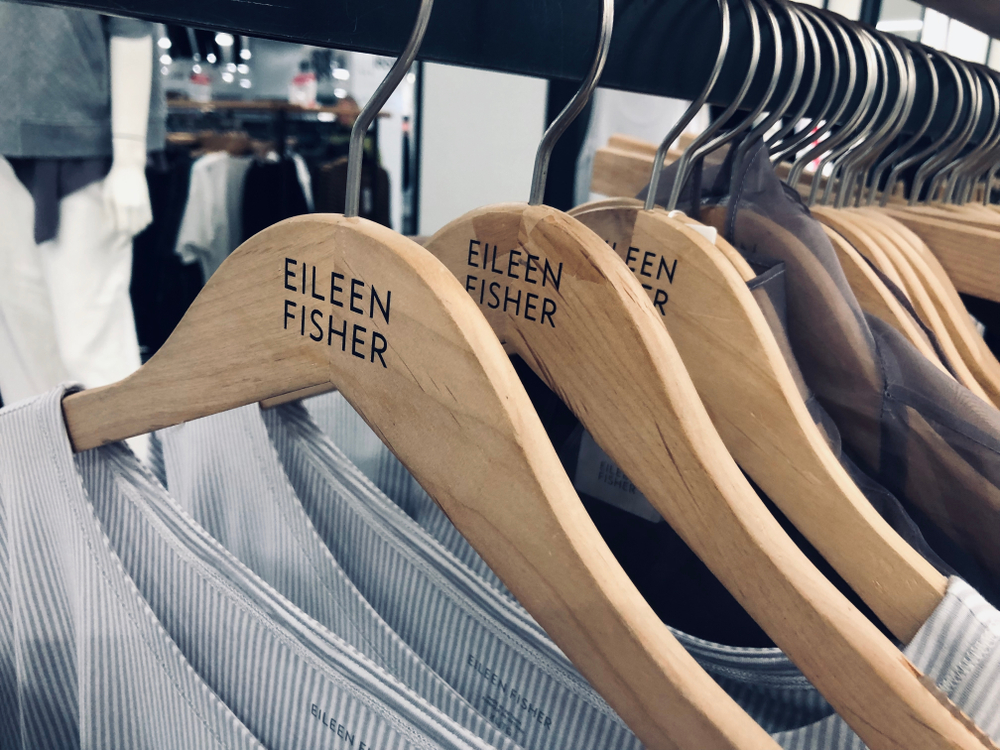 eileen fisher衣物衣服的妇女在梅西的百货商店展出的妇女