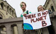 气候抗议者使用环保主义的语言