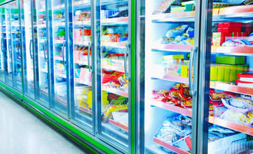 保持凉爽:超市减少冰箱排放的特色形象