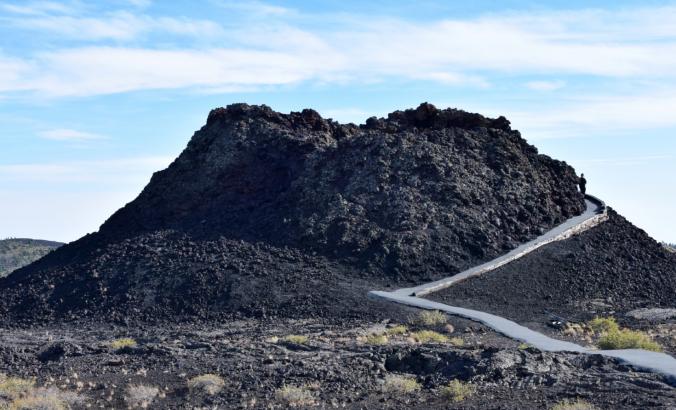 爱达荷州月球国家纪念碑的火山口，玄武岩熔岩的展示。